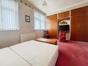 Bedroom - click for photo gallery